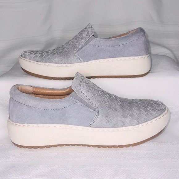 Sofft Slip-On Platform Sneakers Casual Flats Sz 6 EUC Gray - Picture 3 of 14